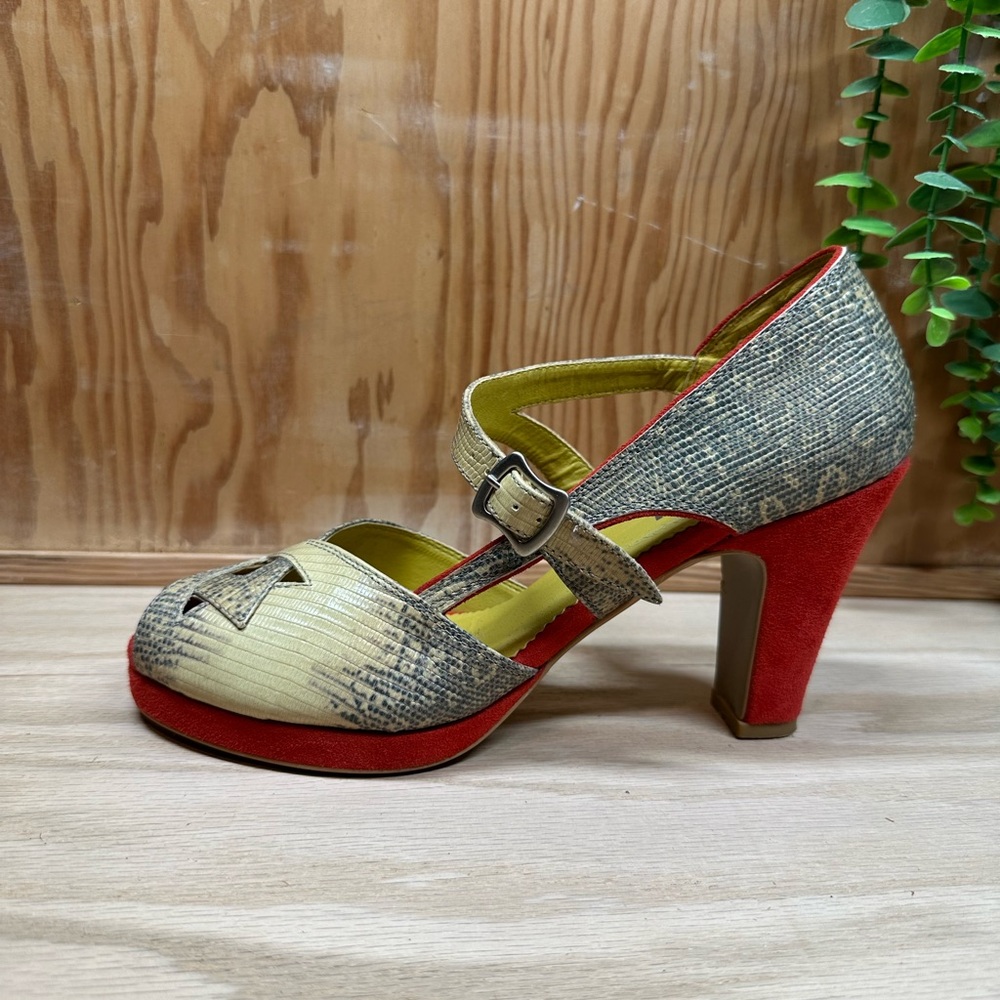 Farylrobin python and suede retro heels